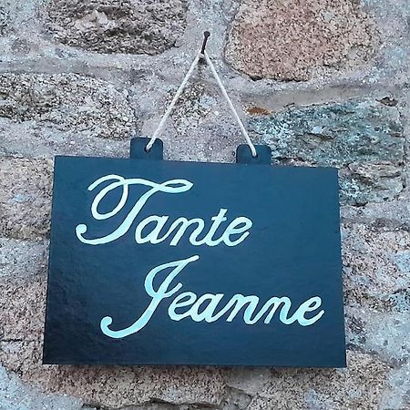 Réville Gite Tante Jeanne מראה חיצוני תמונה